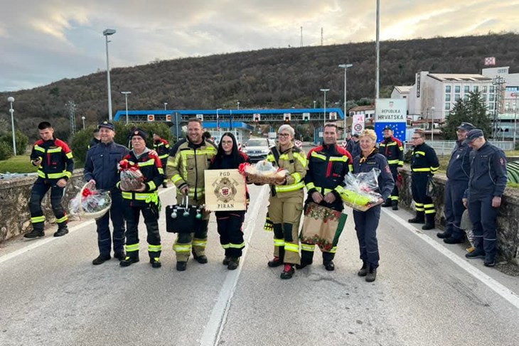 Blagdansko druženje vatrogasaca na Plovaniji