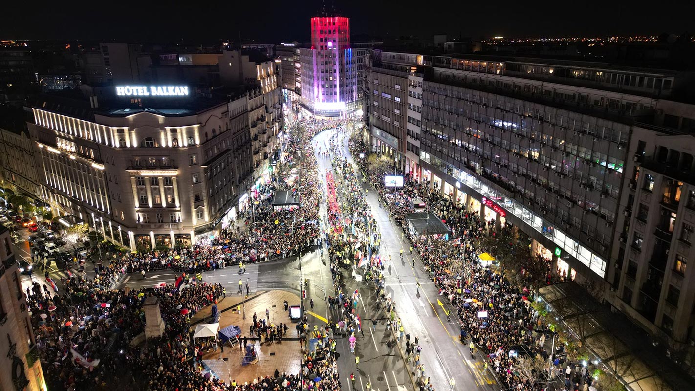 Masovni prosvjed u Beogradu naglo prekinut