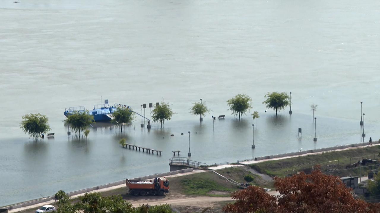 Stiže vrhunac vodenog vala u Hrvatsku - stanje pod kontrolom